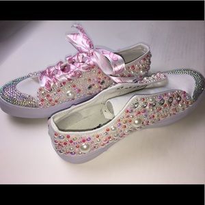 Handmade breast cancer Custom Rhinestone Shoes